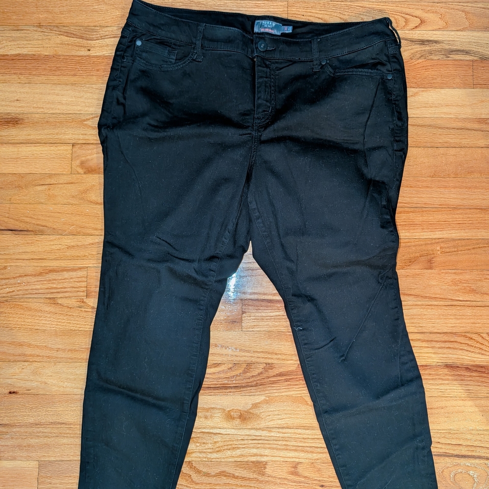 Torrid Women's Black Skinny Jeans